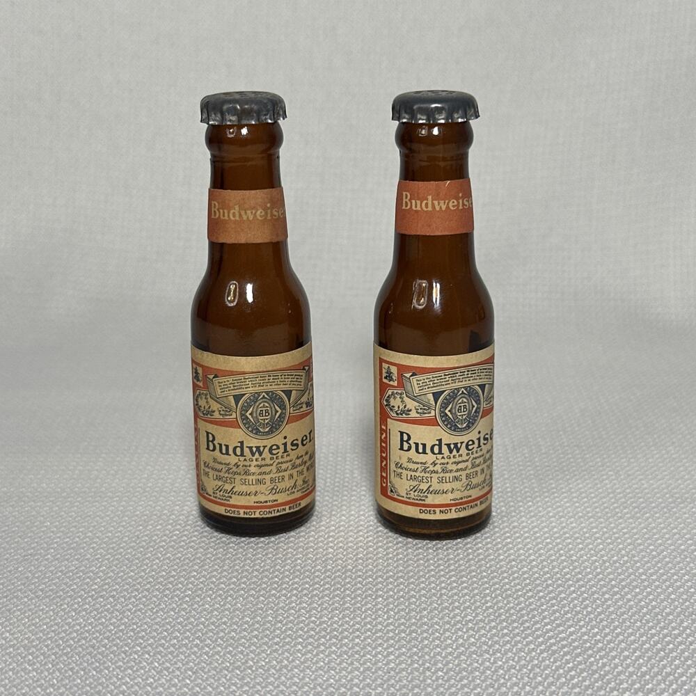 BUDWEISER BEER ADVERTISING GLASS SALT AND PEPPER SHAKERS WITH Metal TOPS